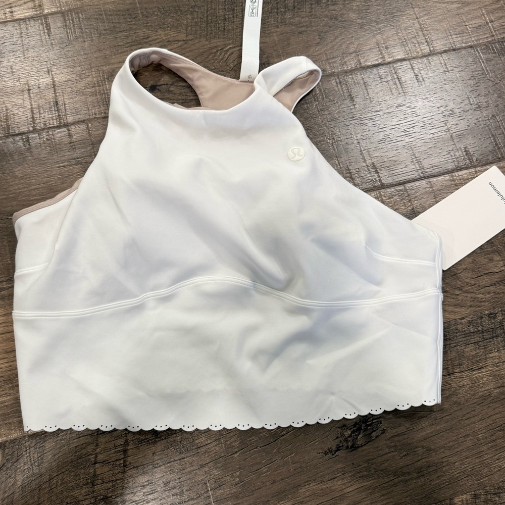Lululemon Scallop-Hem High-Neck Tennis Tank size XL nwt